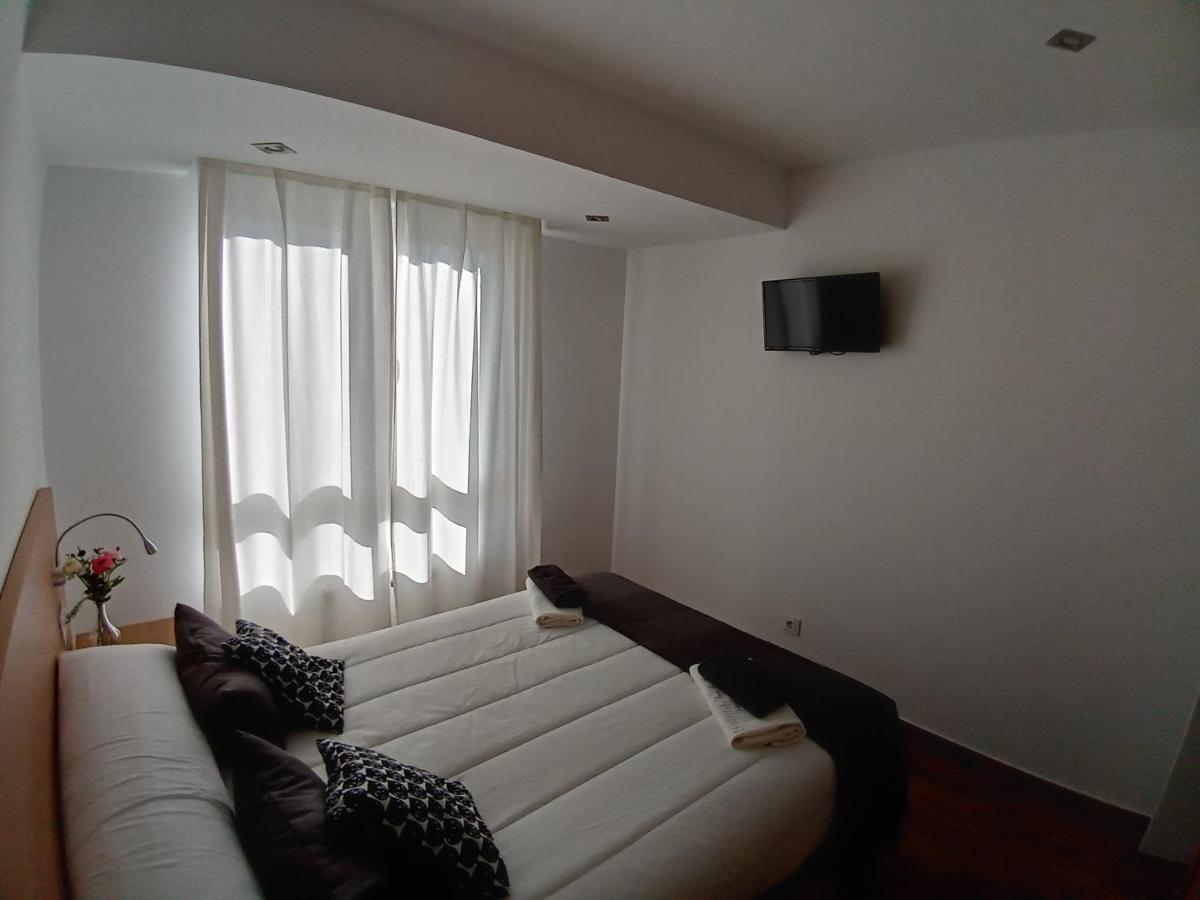 Piso Reconquista Apartment โอเบียโด ภายนอก รูปภาพ