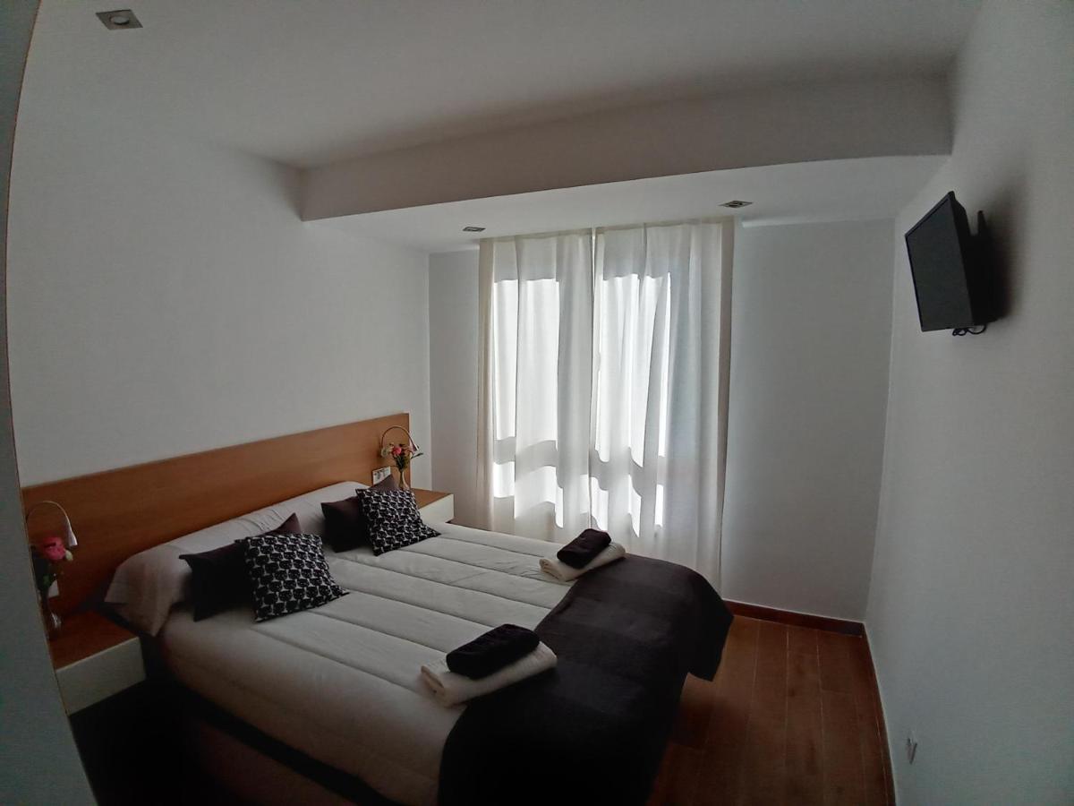 Piso Reconquista Apartment โอเบียโด ภายนอก รูปภาพ